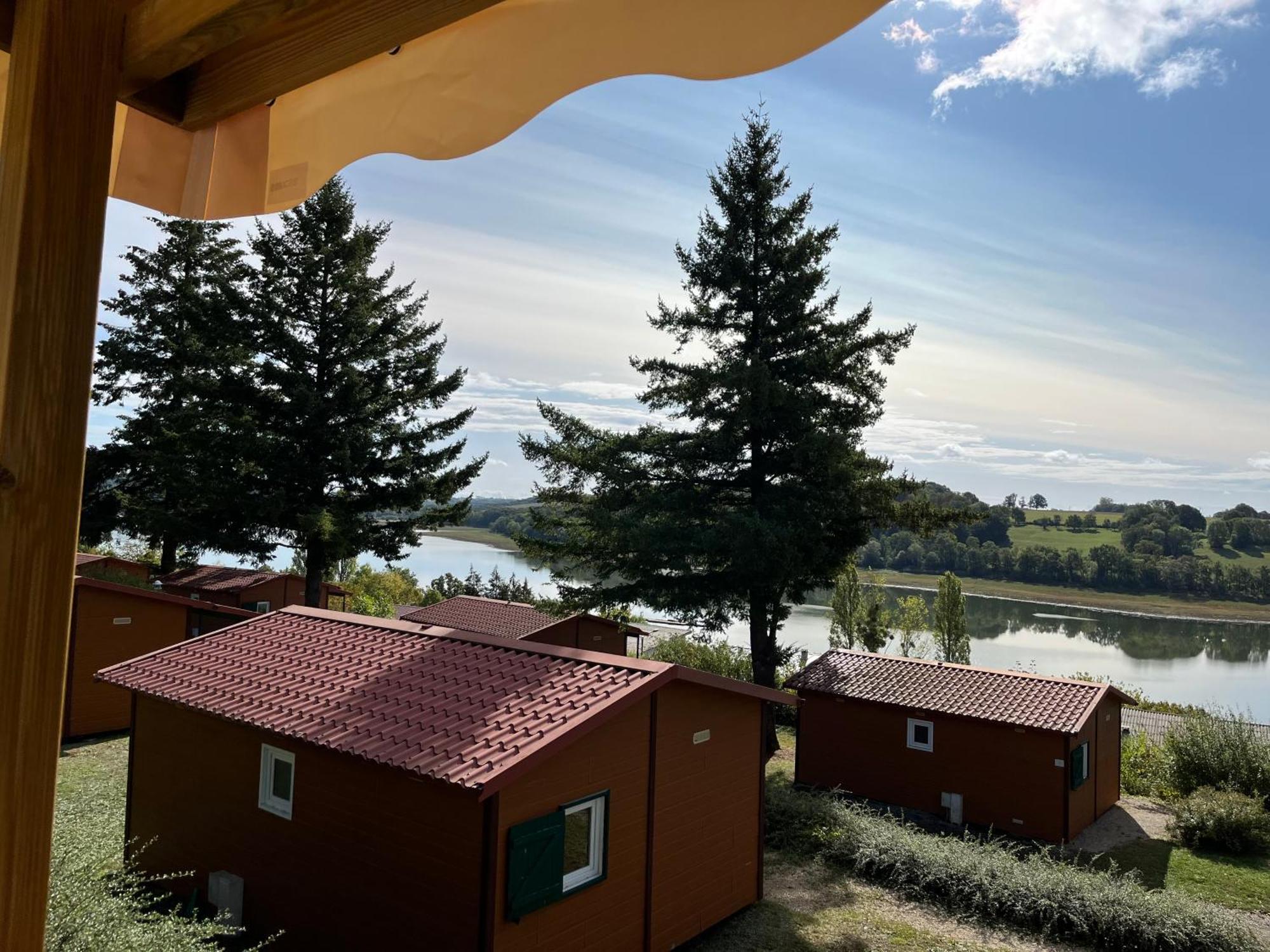 ホテル Camping De La Liez Peigney エクステリア 写真