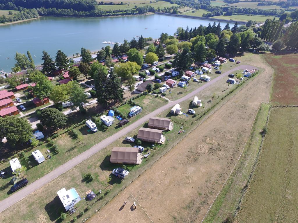 ホテル Camping De La Liez Peigney エクステリア 写真