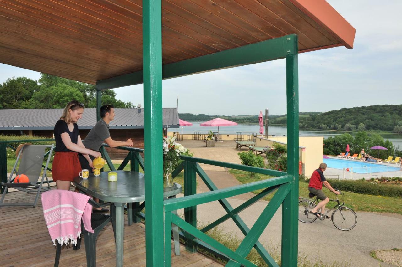 ホテル Camping De La Liez Peigney エクステリア 写真