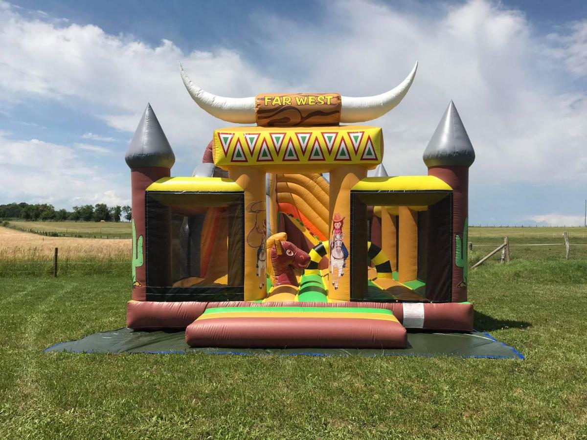 ホテル Camping De La Liez Peigney エクステリア 写真